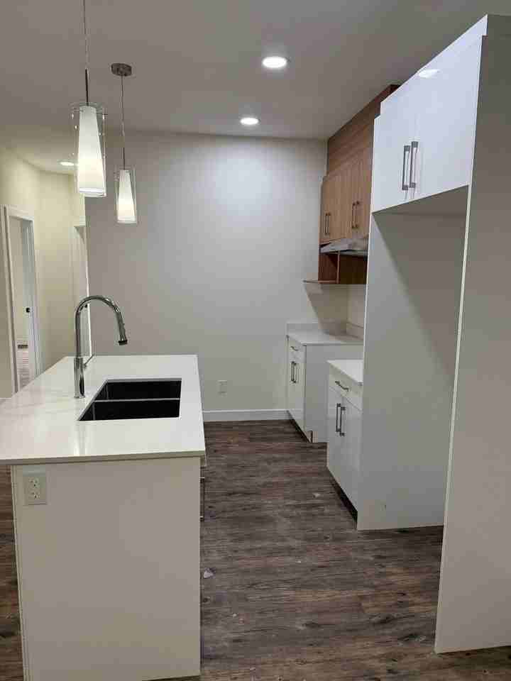 26 King Bay - Photo 5 of 11