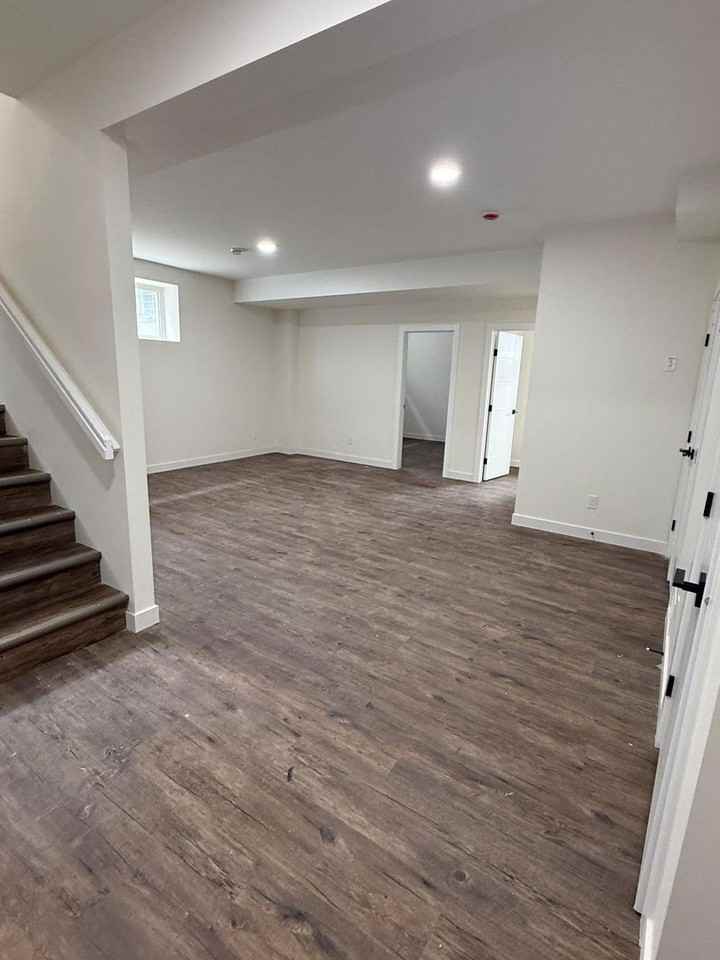 26 King Bay - Photo 7 of 11