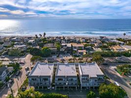 featured image of 2721 Camino Del Mar #19