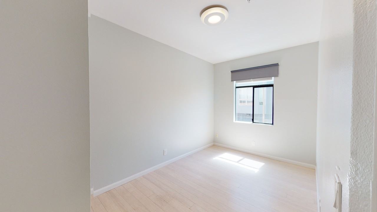 616 Natoma Street #A - Photo 5 of 10