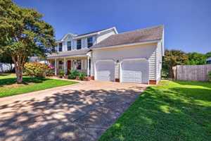 featured image of 848 Daimler Dr