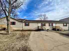 403 Se F St #A - Photo 1 of 1