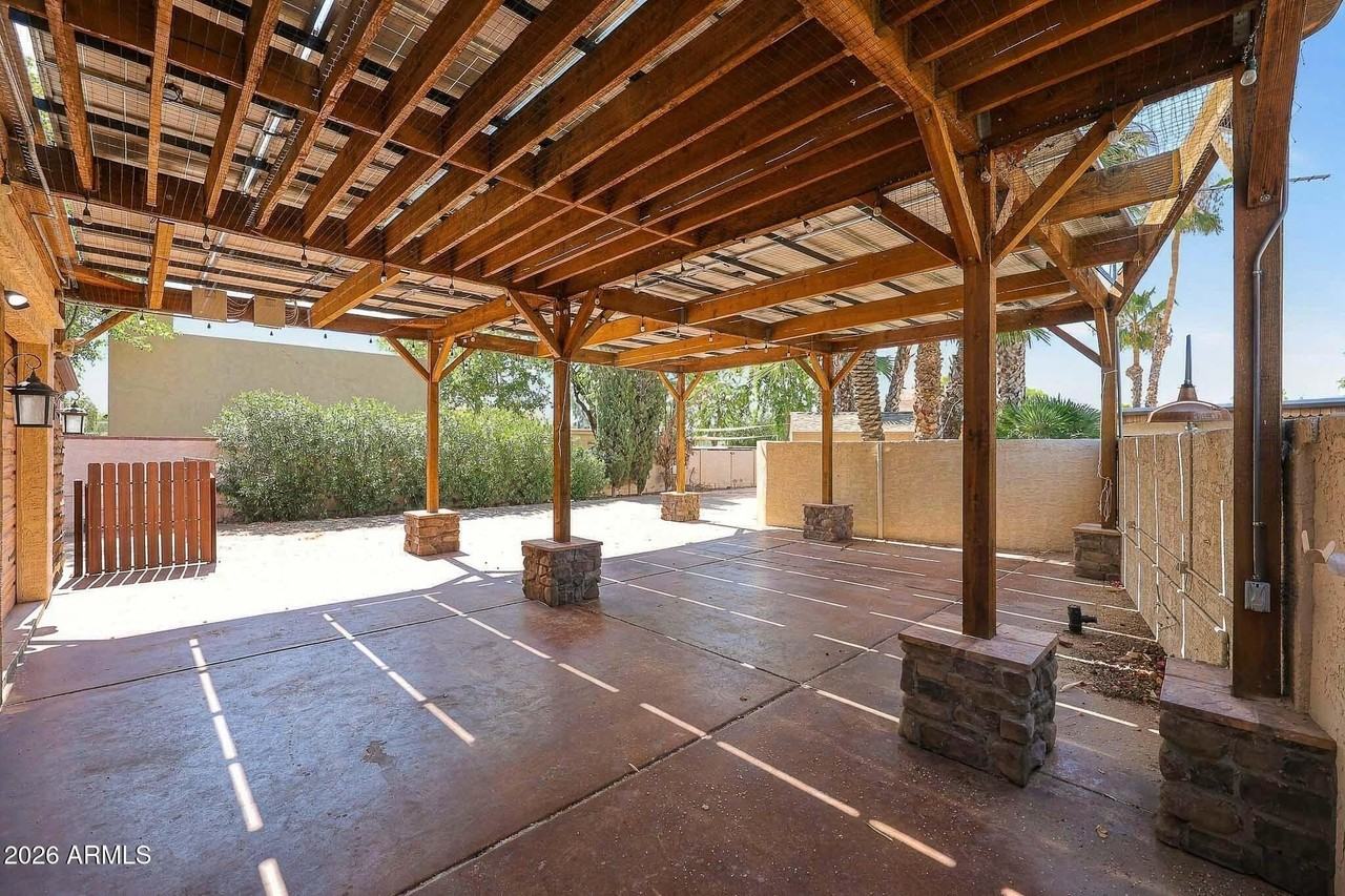 6228 E Pershing Ave - Photo 3 of 31