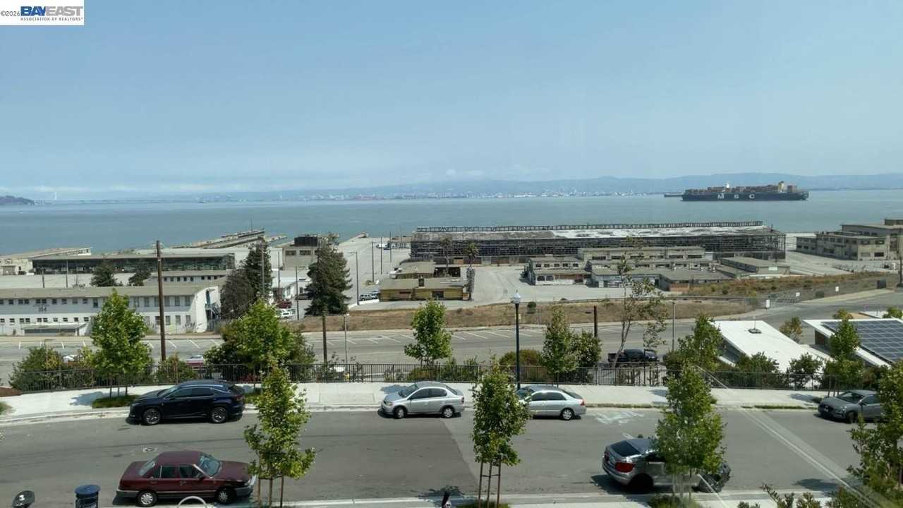 10 Kennedy Pl #201 - Photo 6 of 17