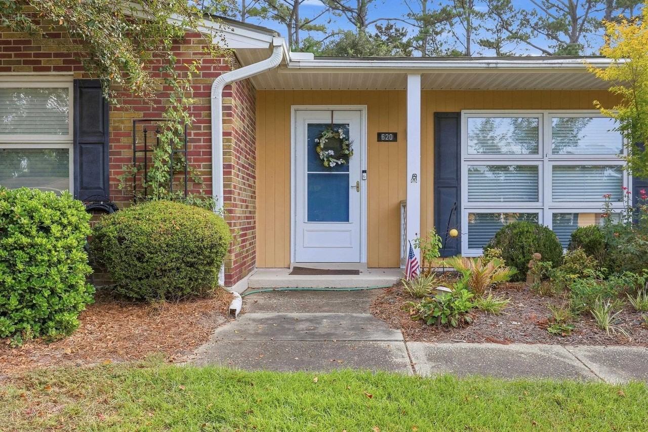 620 Mallard Lake Dr - Photo 3 of 37