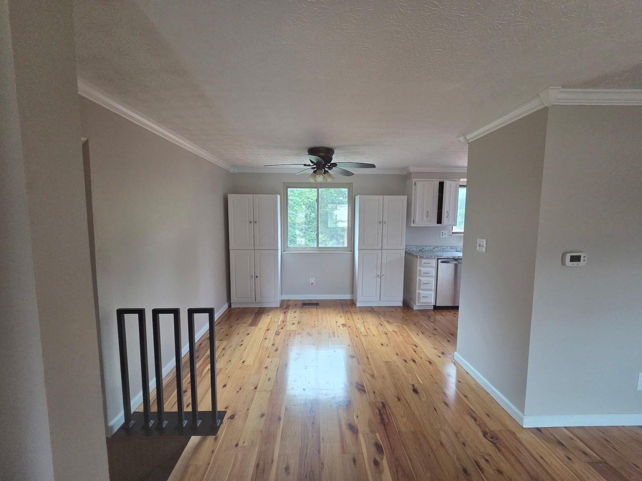 5225 Wolf Run Dr - Photo 3 of 27