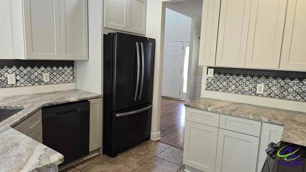235 W Spring Dr - Photo 4 of 18