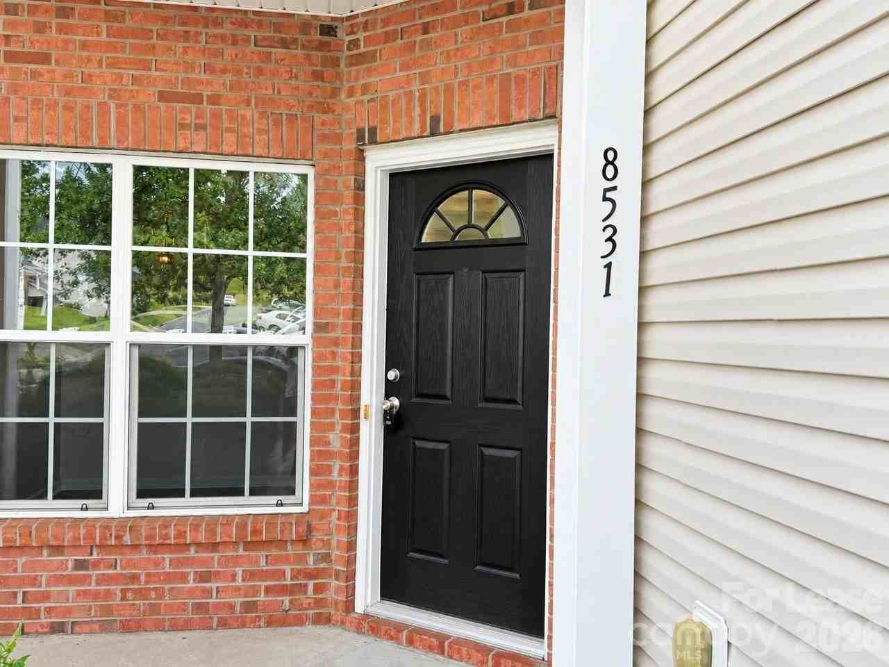 8531 Carolina Lily Ln - Photo 2 of 13
