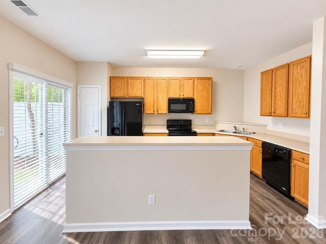 8531 Carolina Lily Ln - Photo 4 of 13