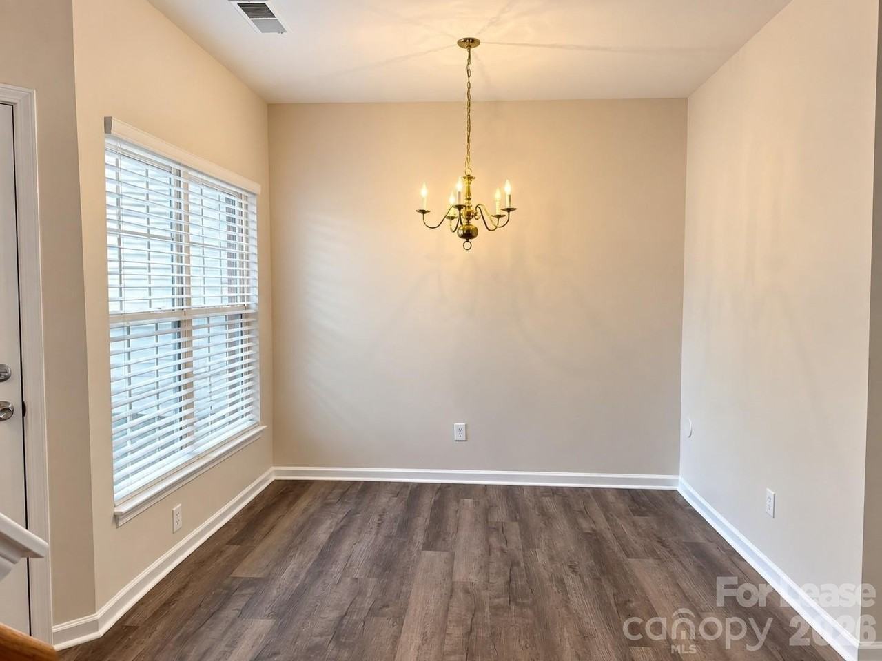 8531 Carolina Lily Ln - Photo 6 of 13