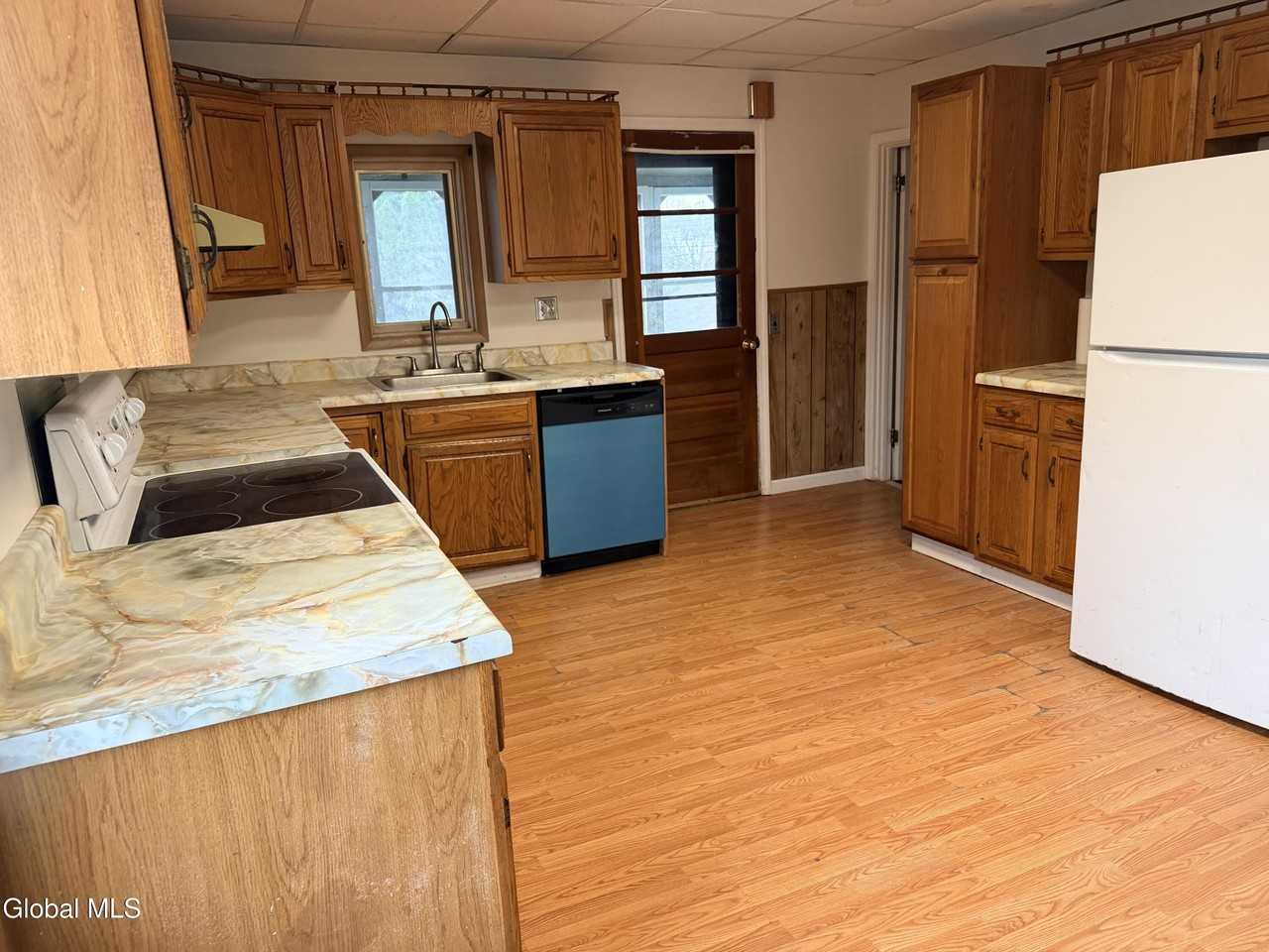 8 1st St #2 - Photo 7 of 27