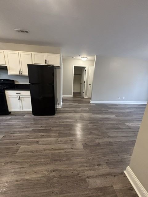 3555 Ash St #9 - Photo 6 of 14