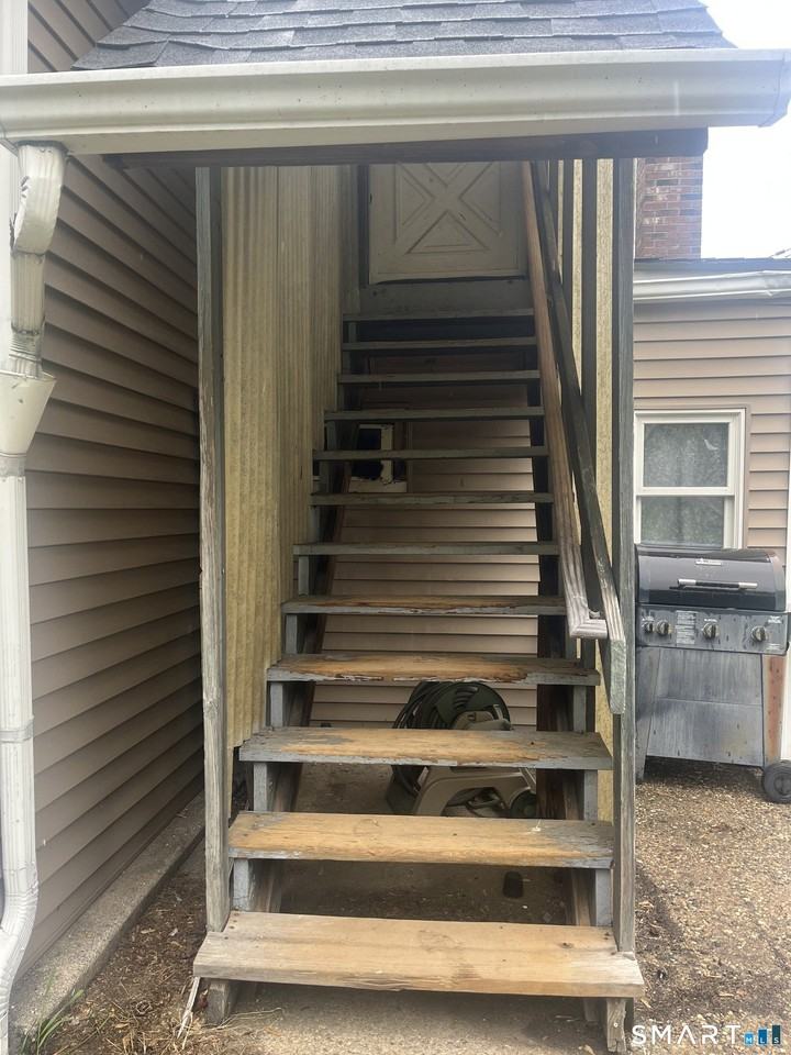 15 West St #2ndFL - Photo 3 of 18
