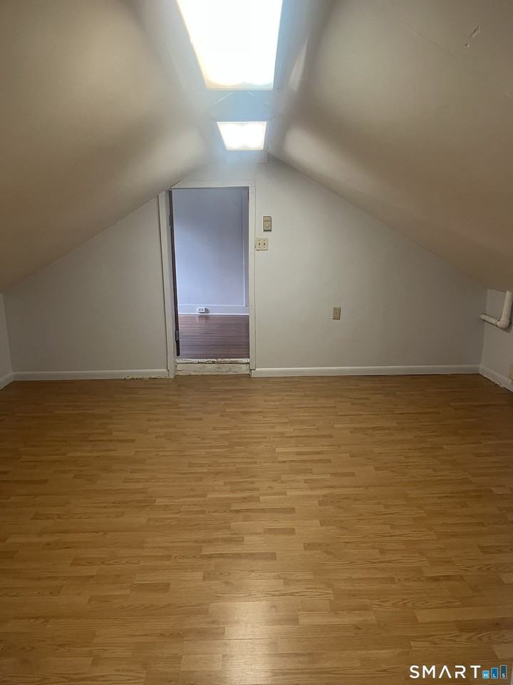 15 West St #2ndFL - Photo 7 of 18