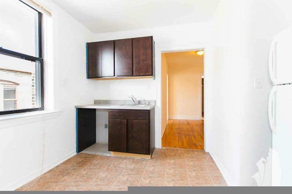 2330 N Spaulding Ave #2334-2B - Photo 4 of 7