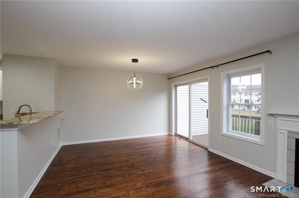 303 Larson Dr #303 - Photo 3 of 13