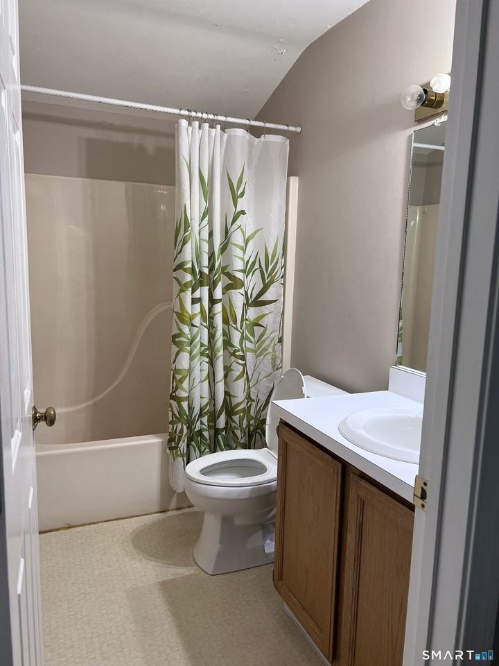 163 Trotters Way - Photo 5 of 34