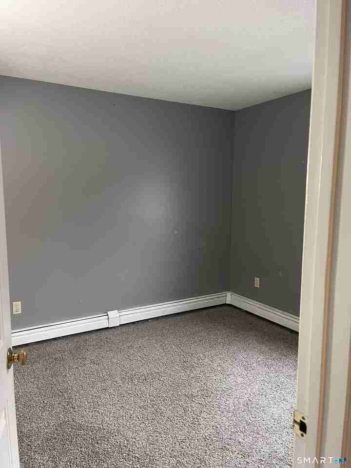 163 Trotters Way - Photo 7 of 34