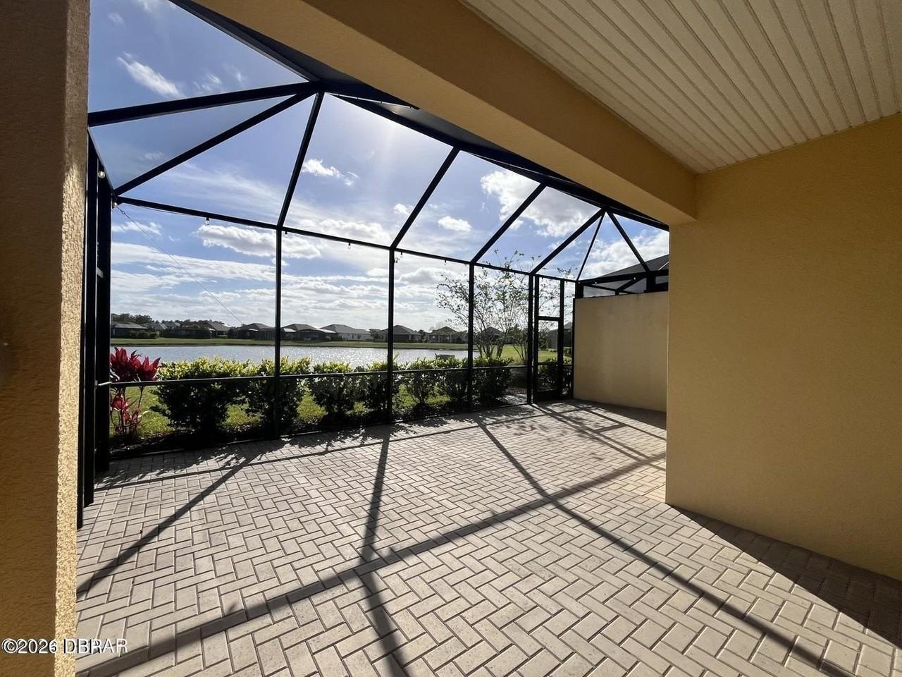 353 Coral Reef Way - Photo 2 of 42