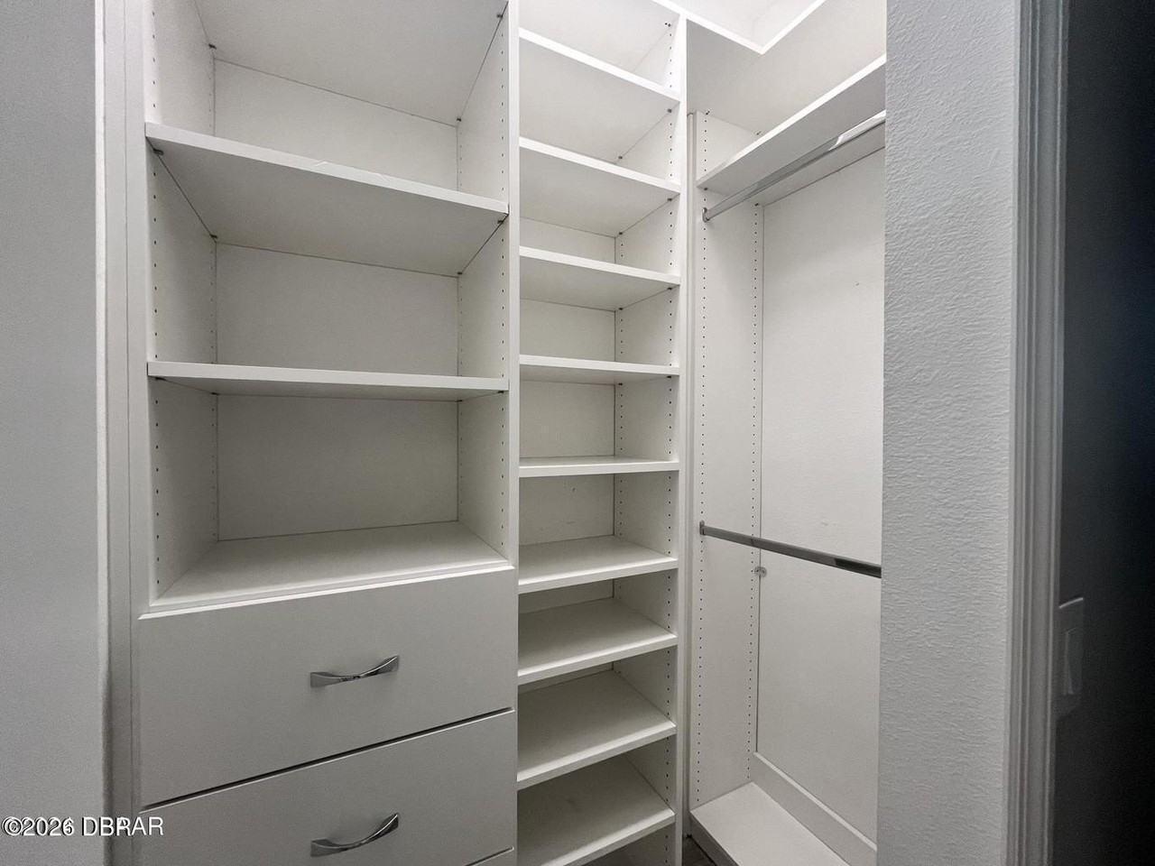353 Coral Reef Way - Photo 3 of 42