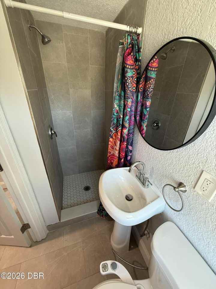 411 N Wild Olive Ave #7 - Photo 5 of 5