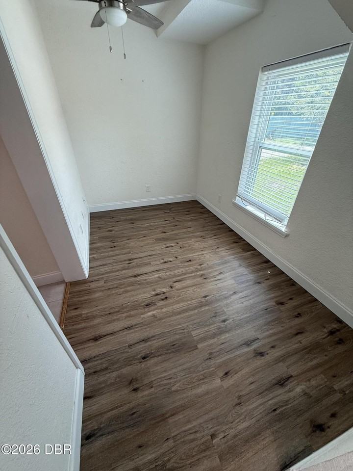 411 N Wild Olive Ave #3 - Photo 3 of 8