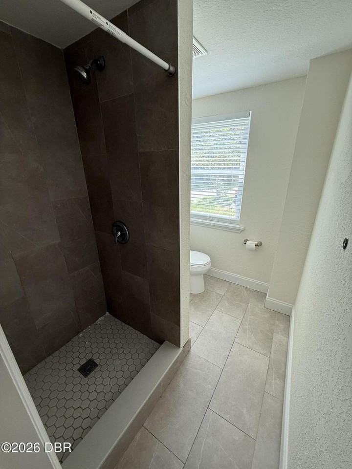 411 N Wild Olive Ave #3 - Photo 7 of 8