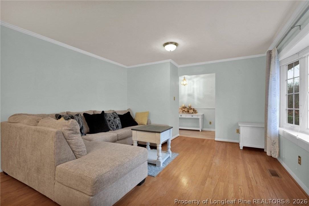 3209 Glasgow Dr - Photo 6 of 36