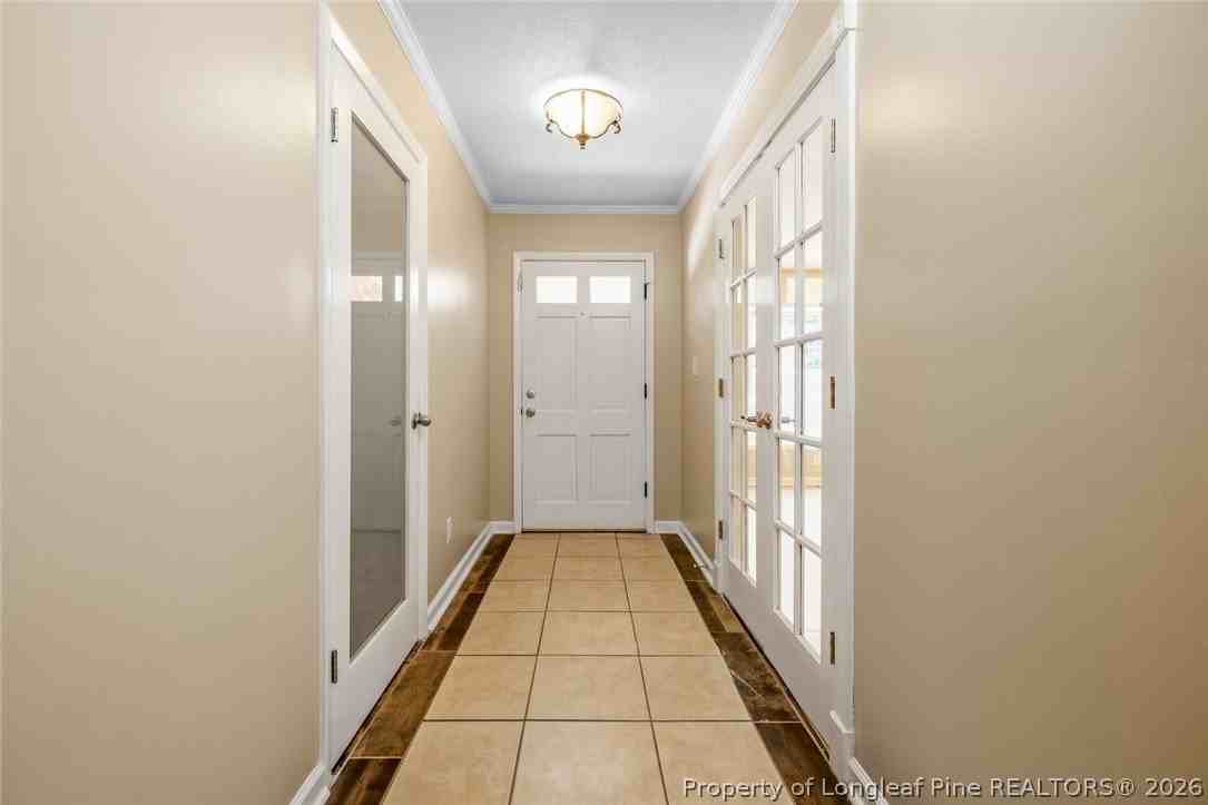 6432 Milford Rd - Photo 5 of 38