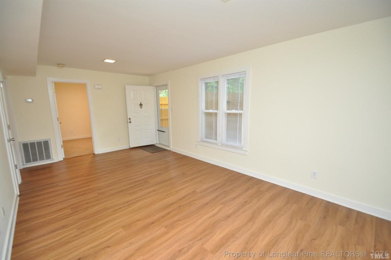 100 Carmichael Ct #18A - Photo 4 of 27