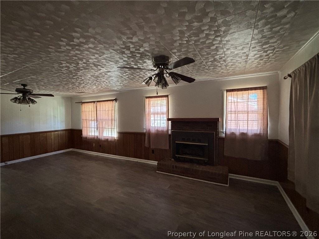 3012 Cedar Creek Rd - Photo 3 of 15