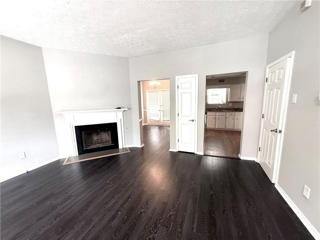 805 Wedgewood Way - Photo 2 of 19