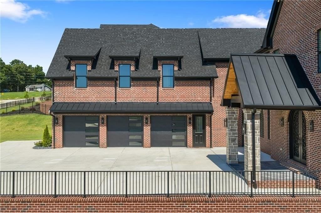 403 Thunder Rd - Photo 4 of 50