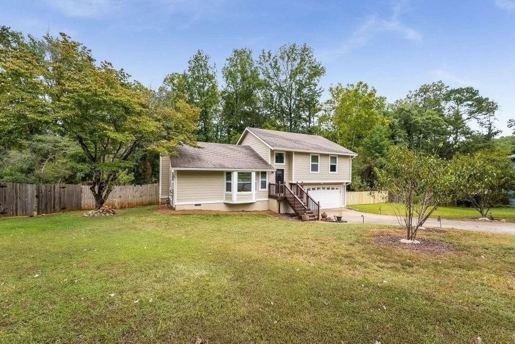9745 Loblolly Ln - Photo 4 of 36