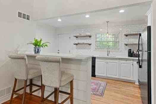 1020 Scott Blvd #B4 - Photo 4 of 12