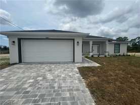 3804 Ne 9th Pl - Photo 1 of 1