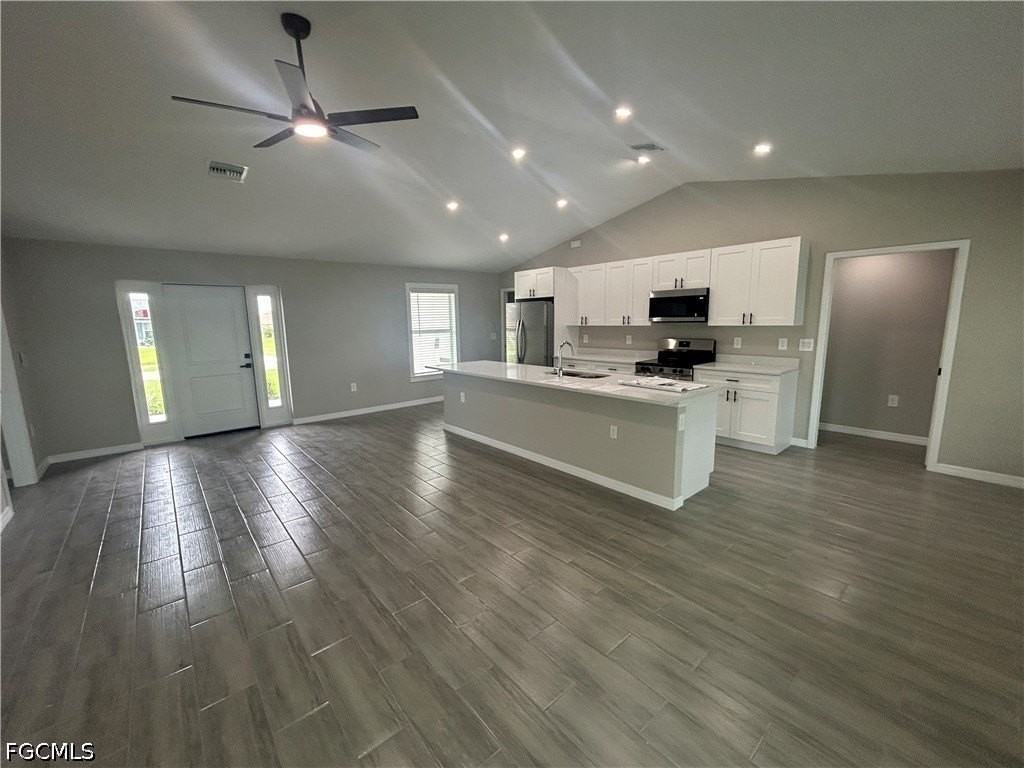 3804 Ne 9th Pl - Photo 4 of 17