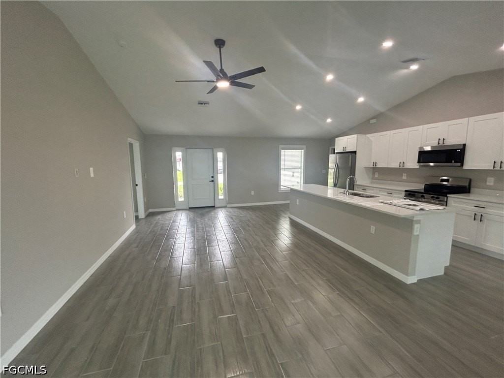 3804 Ne 9th Pl - Photo 5 of 17