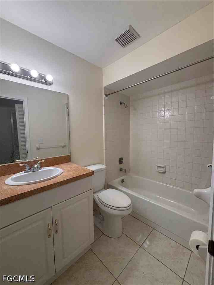 138 Brookside St - Photo 3 of 20
