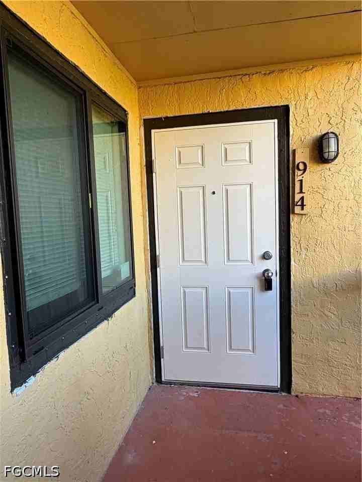 2925 Winkler Ave #914 - Photo 2 of 10