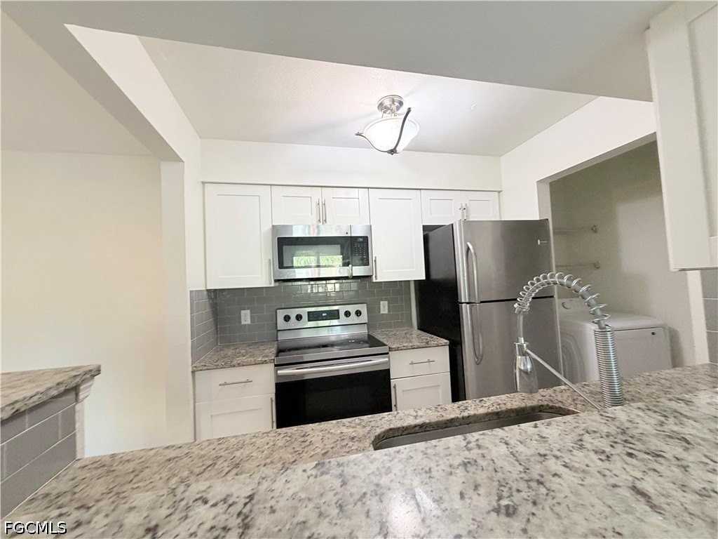2925 Winkler Ave #914 - Photo 5 of 10