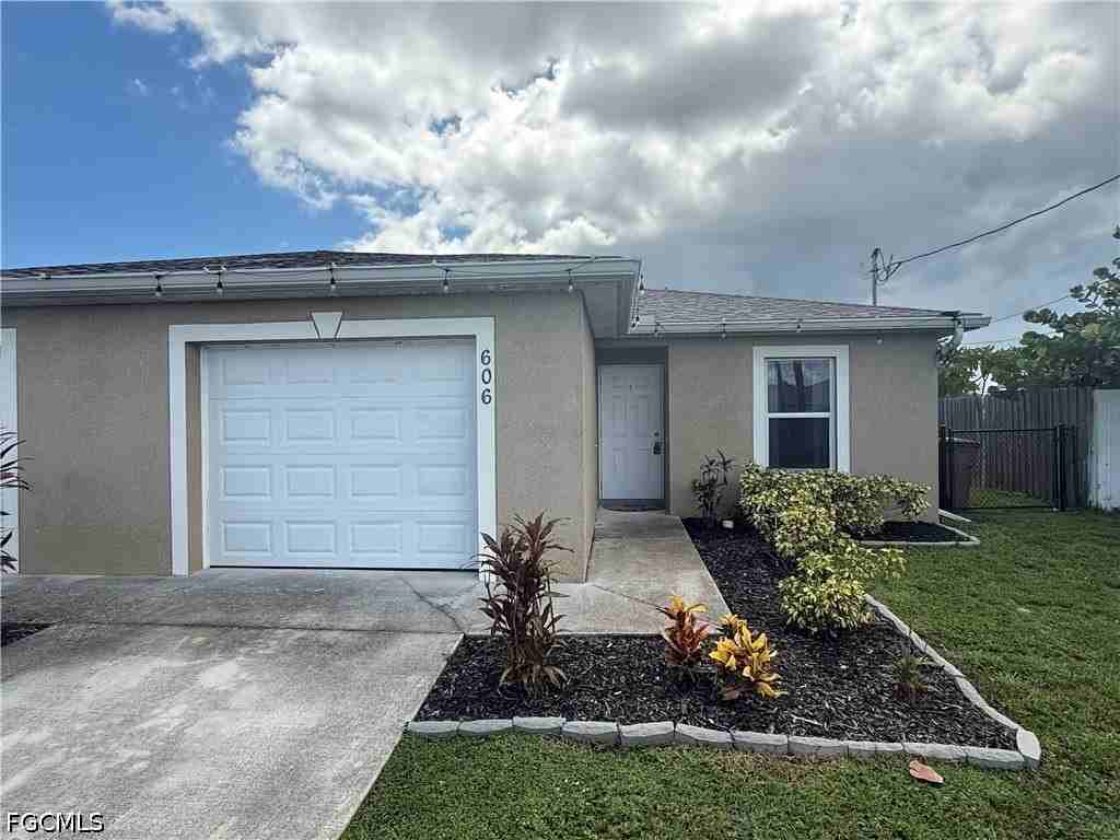 606 Se 13th Ter - Photo 2 of 17