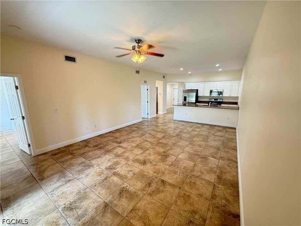 606 Se 13th Ter - Photo 6 of 17