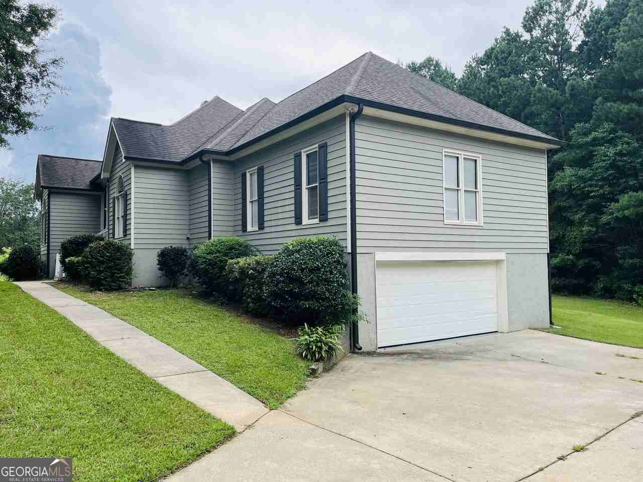 70 Indian Bluff Dr - Photo 2 of 45