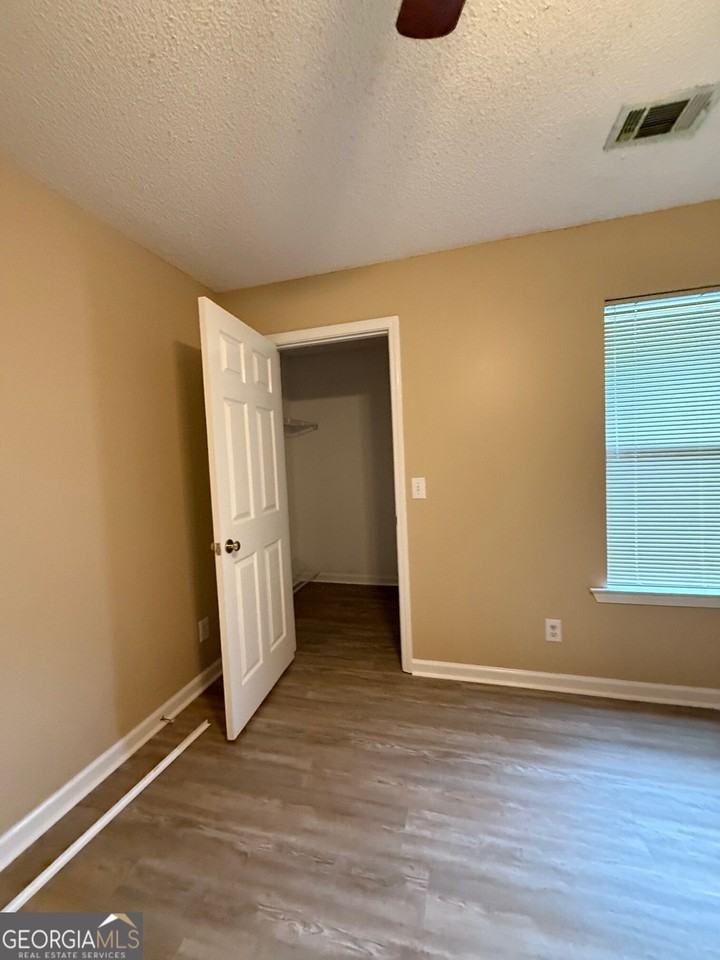 320 Ridgewood Ave #B4 - Photo 6 of 10