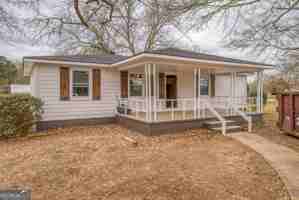 featured image of 1740 Bold Springs Rd