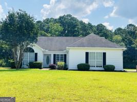 featured image of 210 Shamrock Way