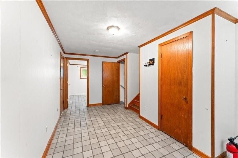 821 Country Club Rd - Photo 2 of 24