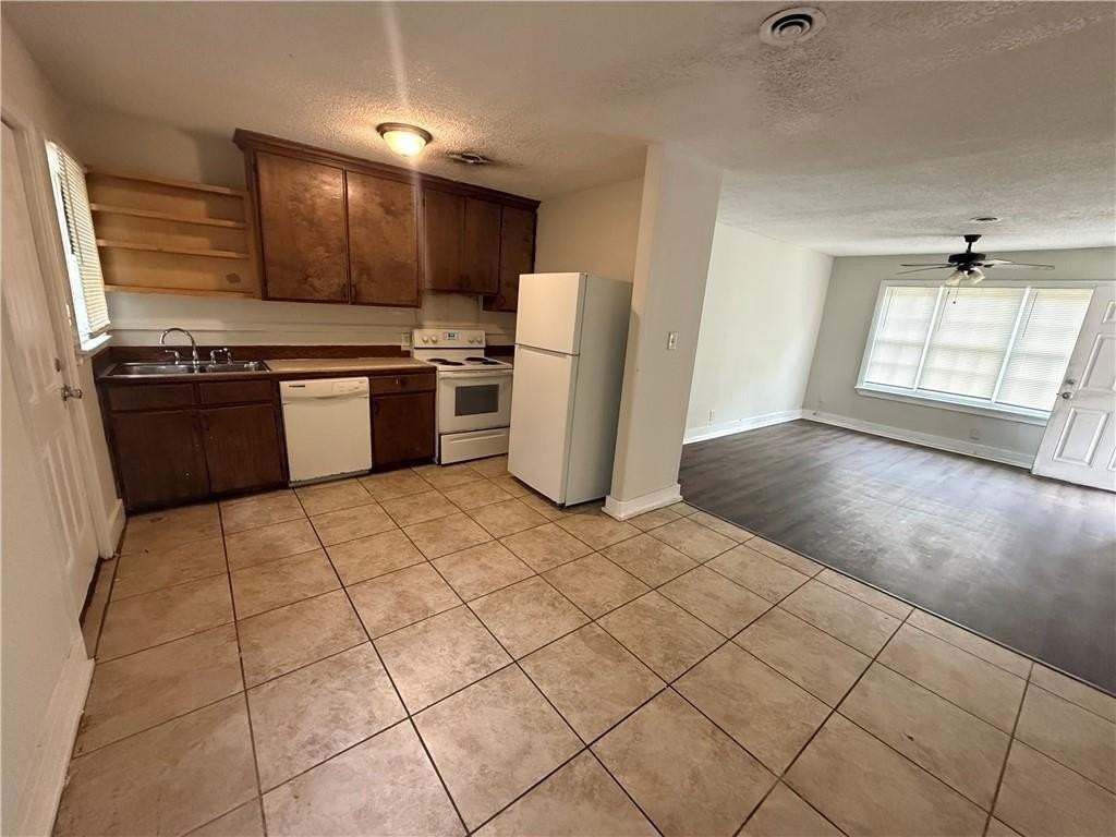 1352 W Gulf Field Dr - Photo 4 of 10