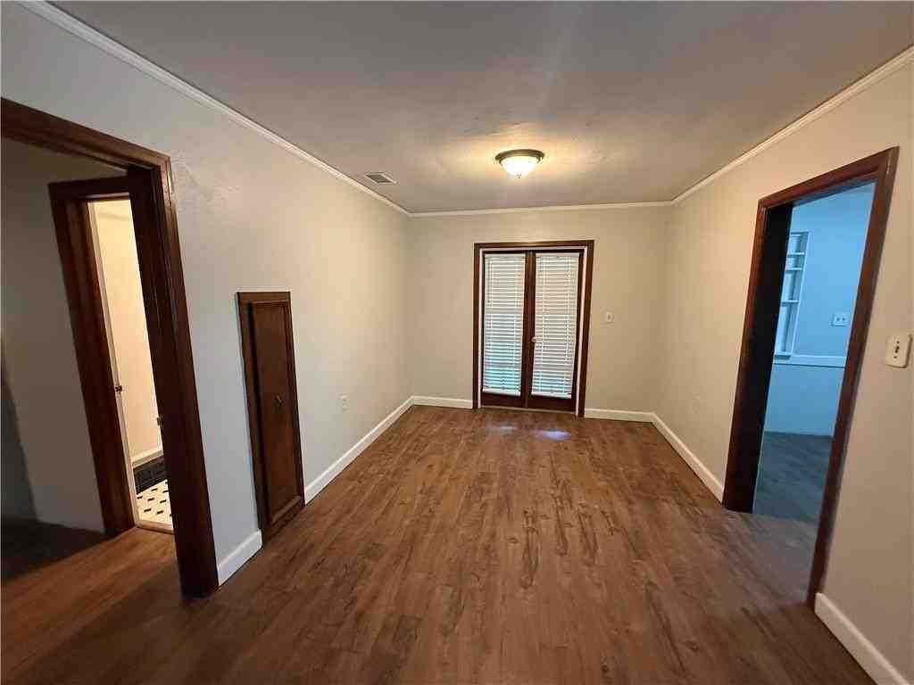 2210 Ellen Dr - Photo 6 of 19